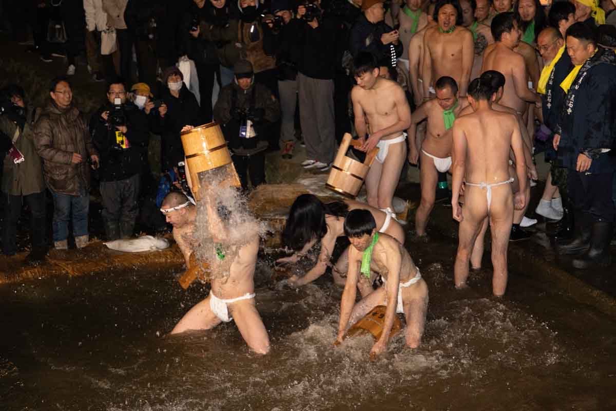 黒石寺蘇民祭