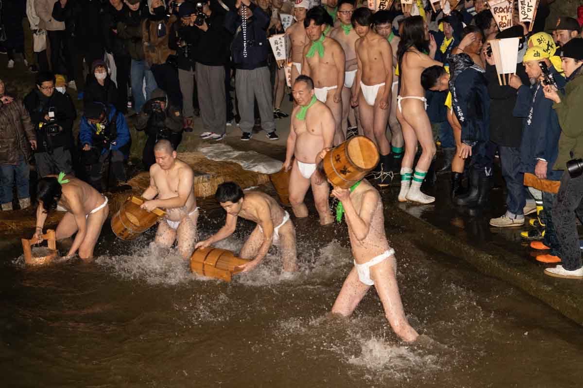 黒石寺蘇民祭