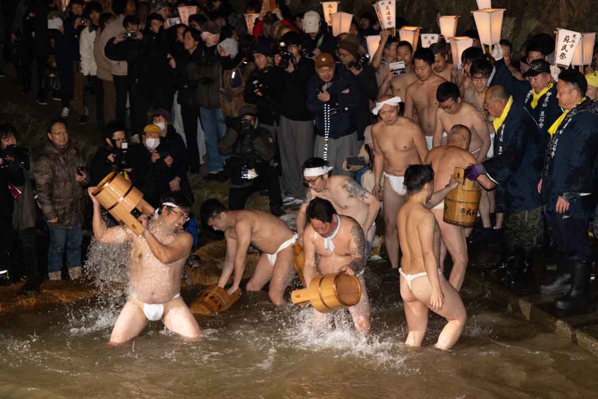 黒石寺蘇民祭