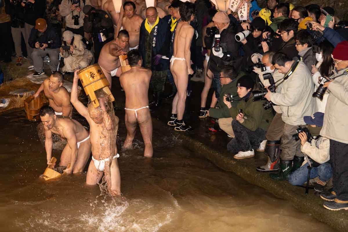 黒石寺蘇民祭