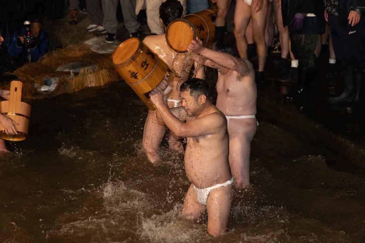 黒石寺蘇民祭