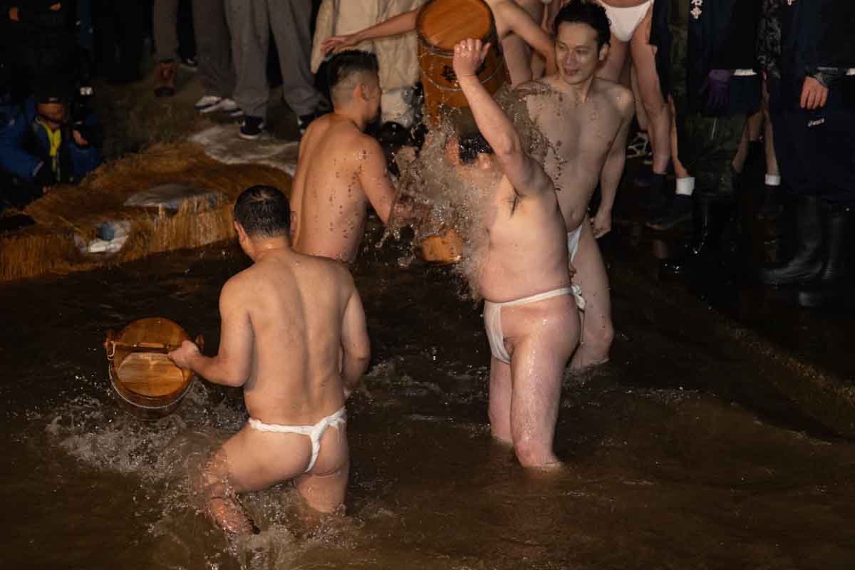 黒石寺蘇民祭