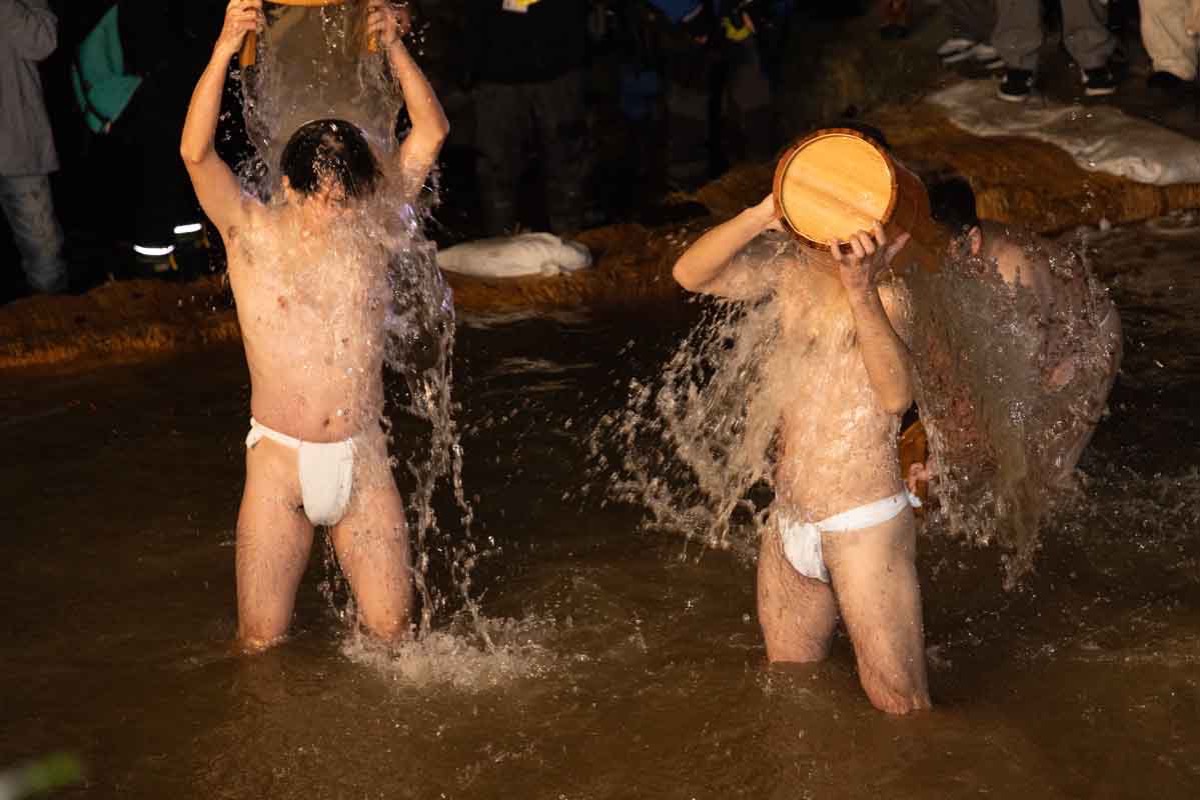 黒石寺蘇民祭